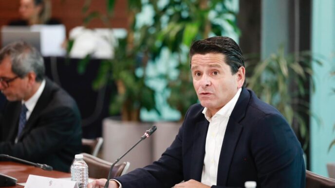 El presidente de la Comisión de Hacienda del Senado, Cuauhtémoc Ochoa, dejó en claro que nadie impulsó la iniciativa y que esta “ya estaba en la Comisión”.