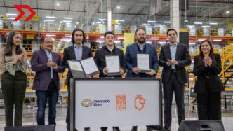 Mercado Libre invertirá 180 mdd en Nuevo León para un nuevo cedis, creando así 1,600 empleos y apoyando el comercio local.